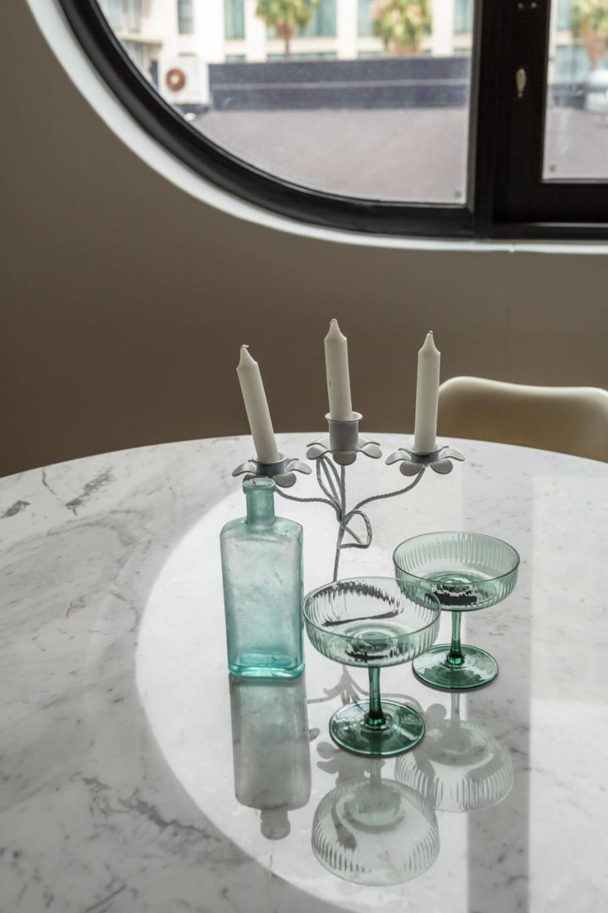 Apartamento Mid Century Modern Upper